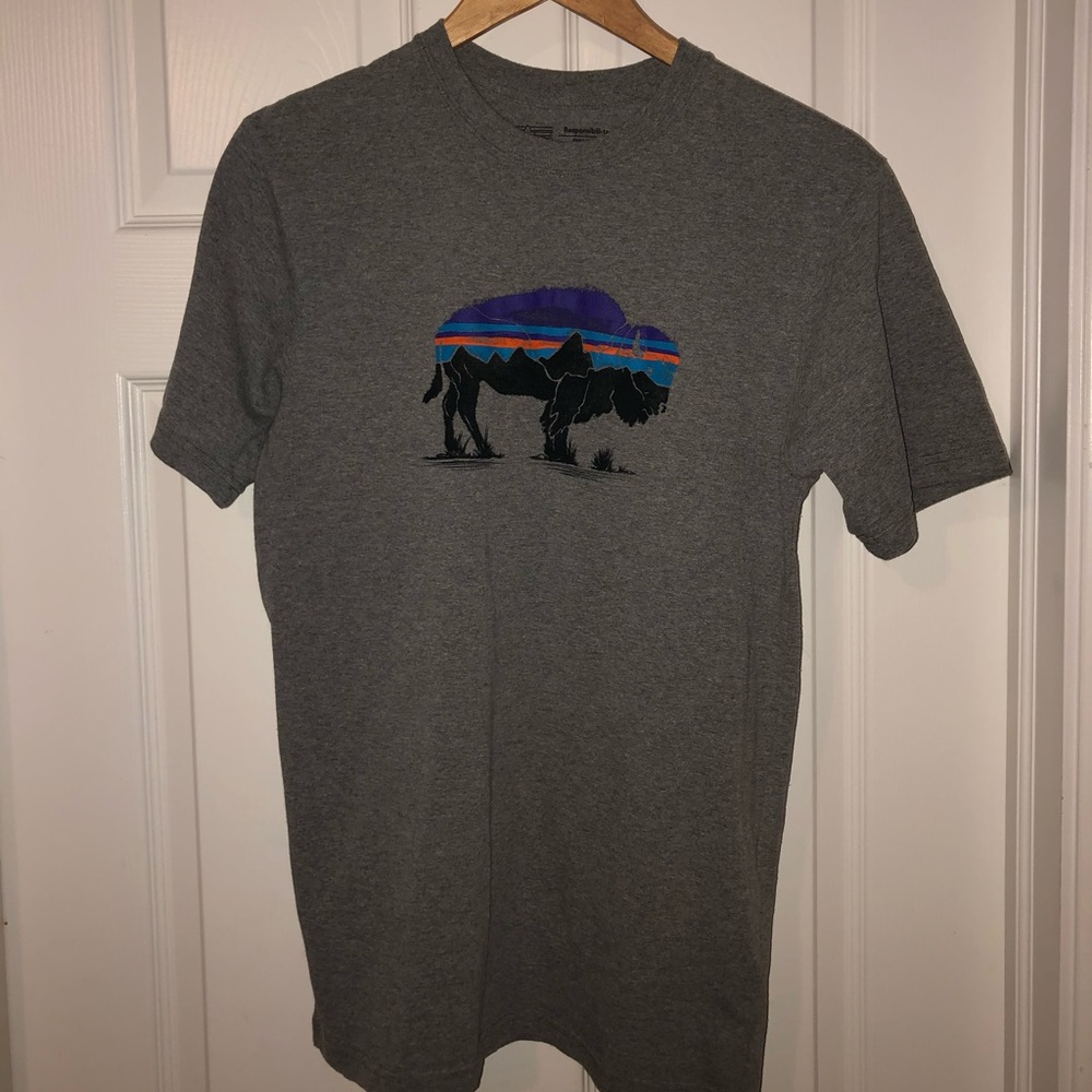 Patagonia Responsibili-tee Men’s Shirt /w Buffalo